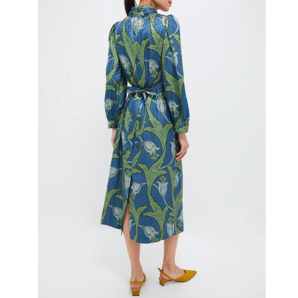TUCKERNUCK
Deco Floral Satin Faven Dress - Picture 4 of 11